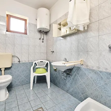 Car Apartment